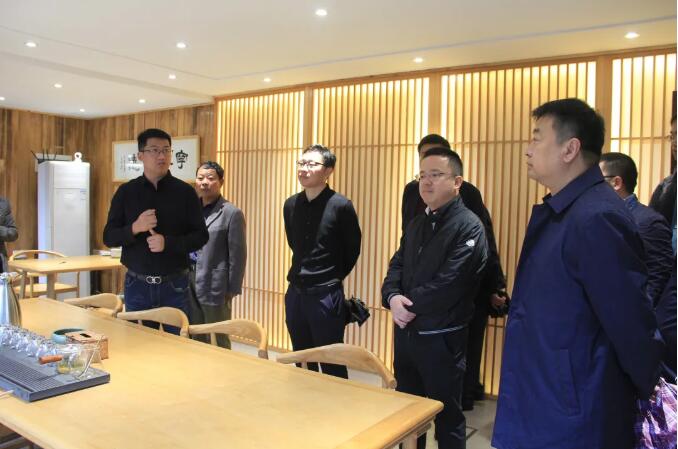 “万企联万村 共走振兴路”行动暨嘉泽·陈集村企对接专场推介活动走进夏溪花木市场