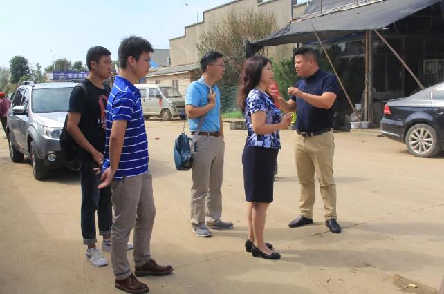 国家林业局国有林场和种苗管理司领导莅临夏溪花木市场调研