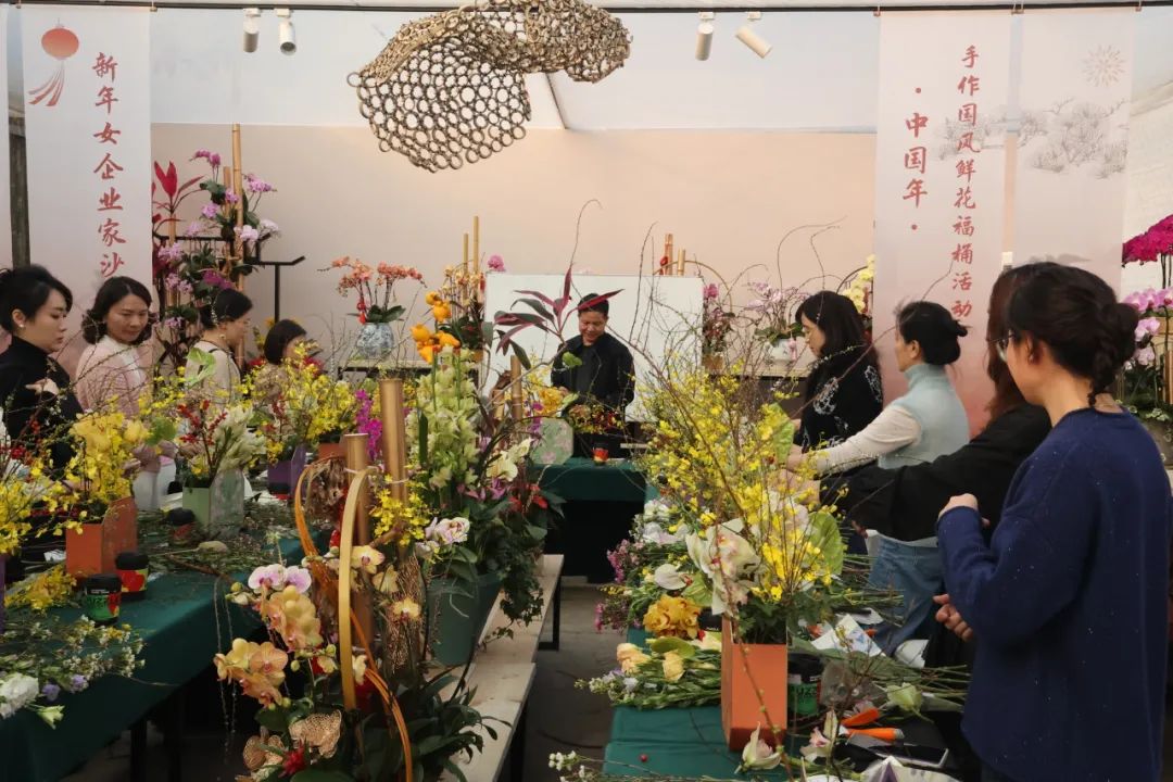 【市场动态】手作国风鲜花福桶活动顺利举办